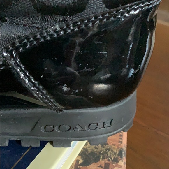 Coach signature boots New without box/tags - Picture 4 of 8